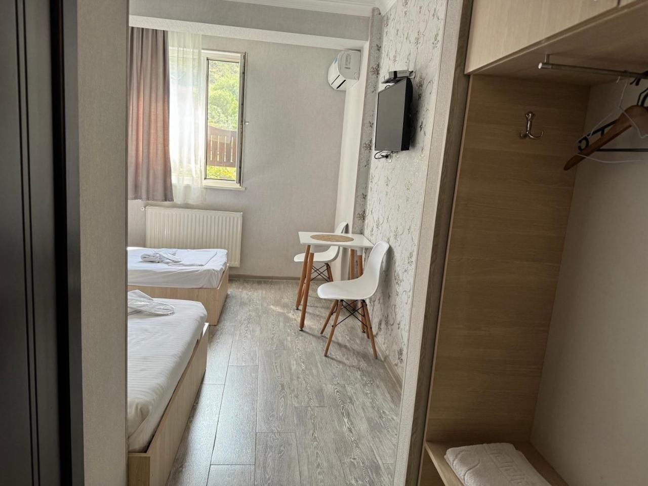 Hotel Skib Tbilisi Exterior photo