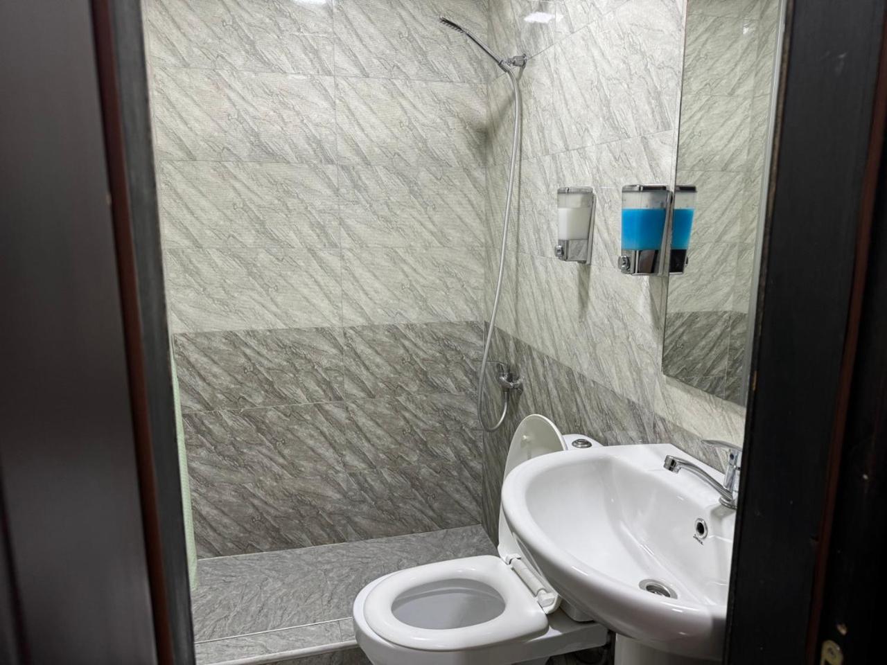 Hotel Skib Tbilisi Exterior photo